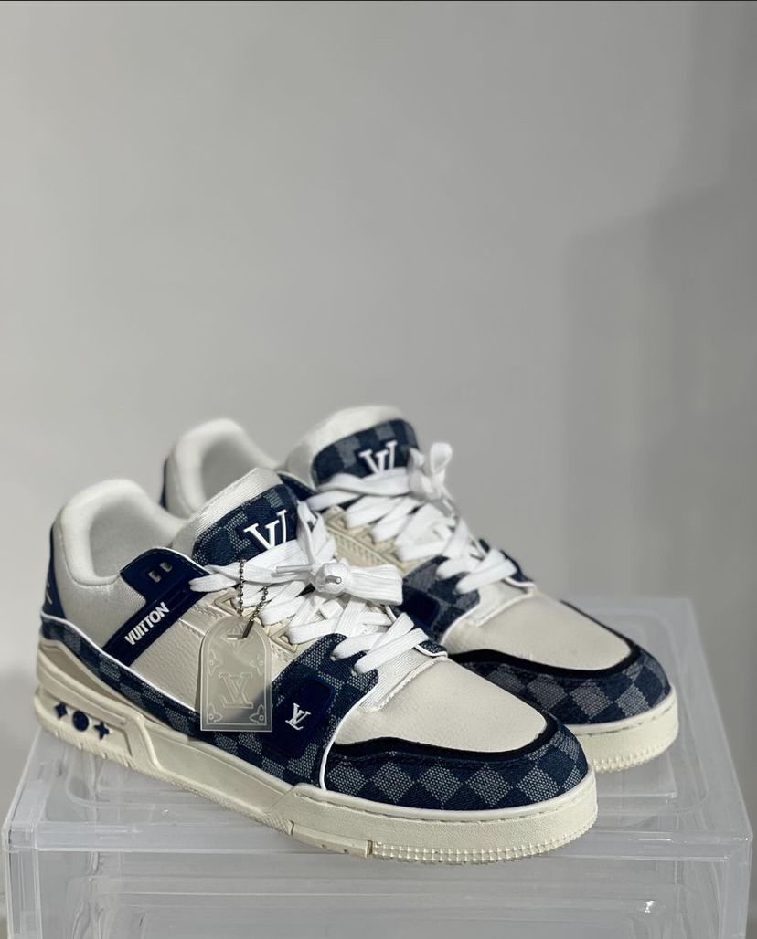 Sneakers Sale